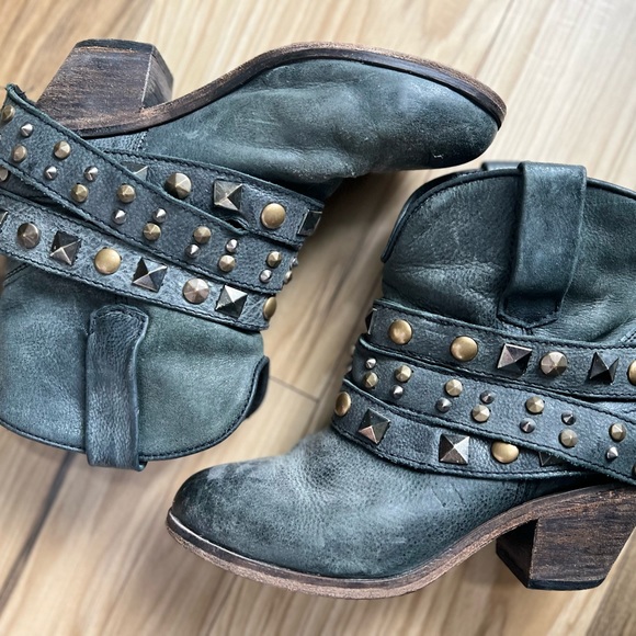 Corral Black Studded Ankle Boots - Picture 7 of 7